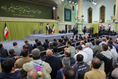 دیدار معلمان با مقام معظم رهبری در تاریخ ۱۴۰۴/۲/۲۷